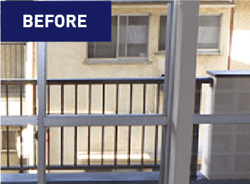 施工前の窓（中桟付き）